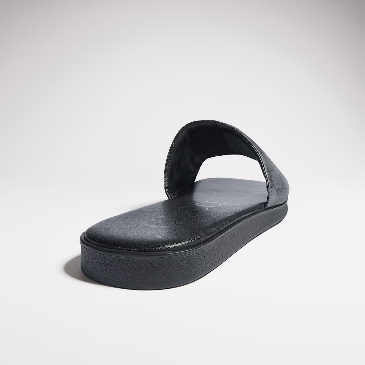 GUCCI Men's slide sandal